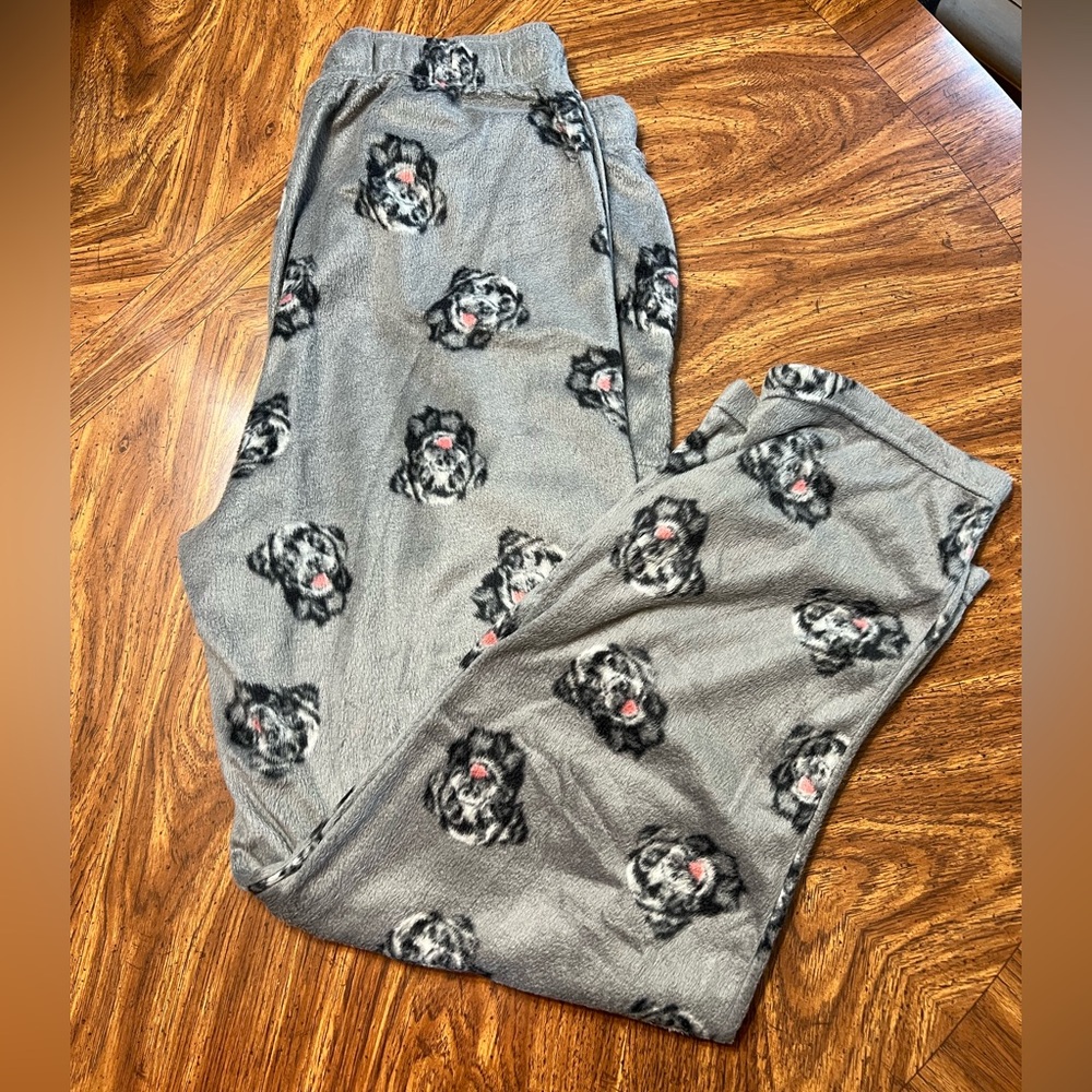 Men’s grey fleece dog lounge pants